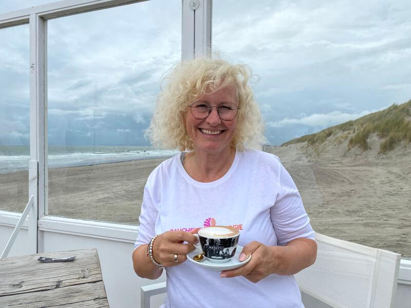 ursula-mit-kaffee